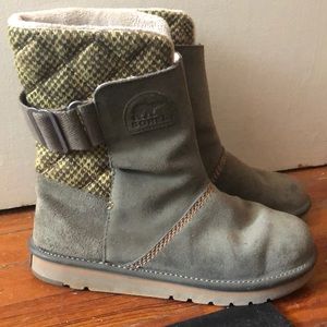 Sorel quilted fleece lined boots